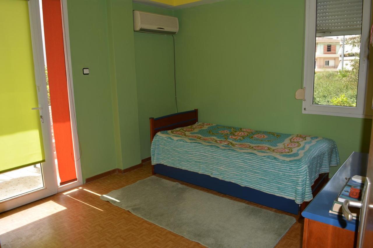 Spacious Apartment With Balconies, Ac, King Bed, Near Dt And Transports Atenas Exterior foto